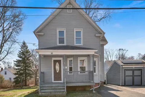 40 Norfolk St, Cranston, RI 02910