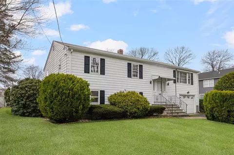 93 Norman St, Cumberland, RI 02864