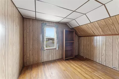 Bedroom - 48 Read St, Riverside, RI 02915 photo 5 of 10