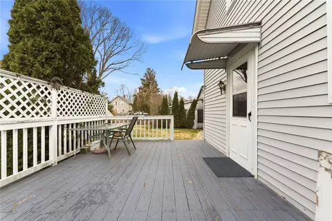 Exterior - 48 Read St, Riverside, RI 02915 photo 5 of 7
