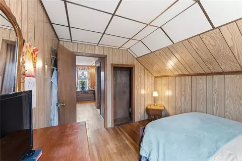 Bedroom - 48 Read St, Riverside, RI 02915 photo 8 of 10