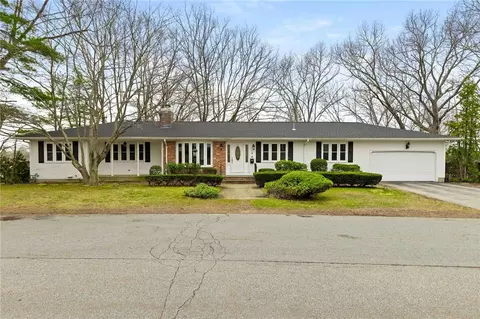 2 Julia Dr, North Providence, RI 02911