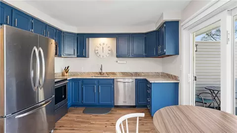Kitchen - 200 Post Rd #610, Warwick, RI 02888 photo 1 of 2