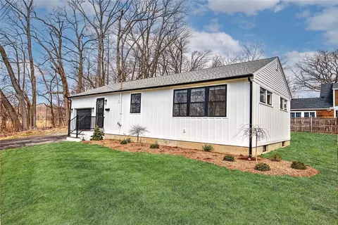 53 Royer St, Cranston, RI 02920