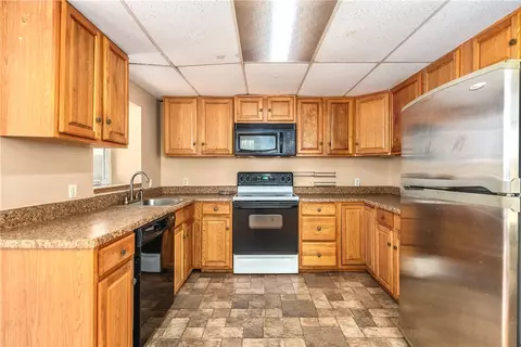 Kitchen - 542 Spring St, Exeter, RI 02822 photo 3 of 3