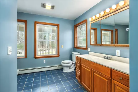 Bath - 542 Spring St, Exeter, RI 02822 photo 2 of 5