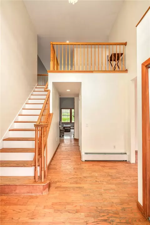 Entry Way - 542 Spring St, Exeter, RI 02822 photo 4 of 7