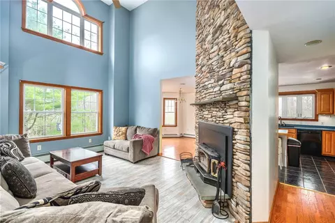 Living - 542 Spring St, Exeter, RI 02822 photo 4 of 6