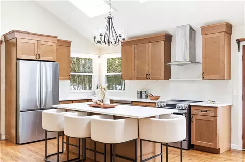 4115 S County Trl, Charlestown, RI 02813
