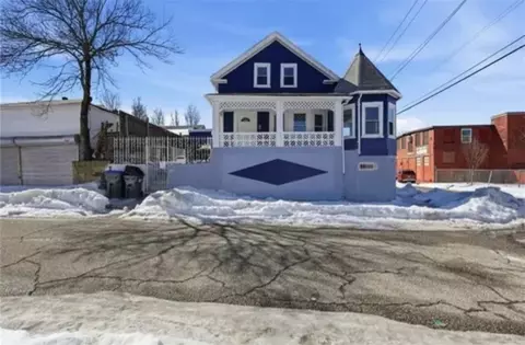 34 Savings St, Providence, RI 02907