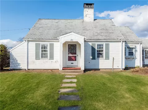 Exterior - 369 Manor Dr, Warwick, RI 02888 photo 2 of 9