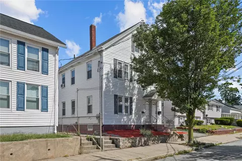147 Warren Ave, Pawtucket, RI 02860