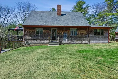 320 Shannock Rd, South Kingstown, RI 02879