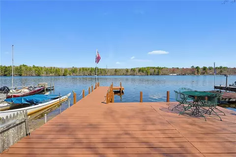 33 Airy Acres Dr, Glocester, RI 02814
