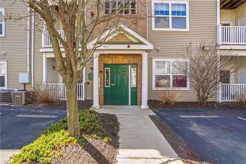 92 Mill St #303, Woonsocket, RI 02895
