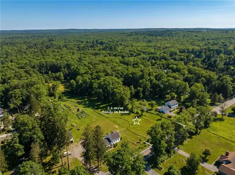 2406 Division Rd, East Greenwich, RI 02818