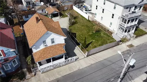 9 Elmdale Ave, Providence, RI 02909
