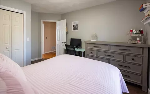 Bedroom - 367 Commonwealth Ave, Warwick, RI 02886 photo 5 of 7