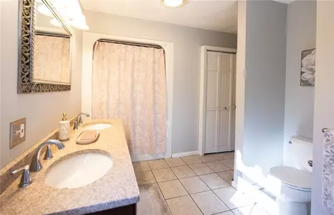 Bath - 367 Commonwealth Ave, Warwick, RI 02886 photo 1 of 3