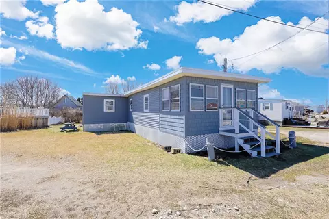271 G Great Island Rd, Narragansett, RI 02882