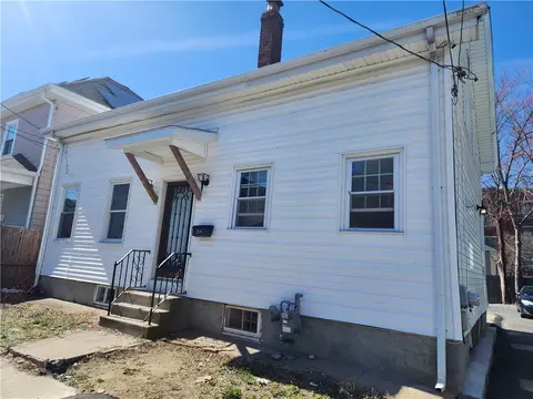 20 Vanderwater St, Providence, RI 02908