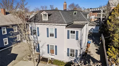 32 School St #2, Newport, RI 02840
