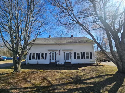 307 Church St, Wood River Junction, RI 02894