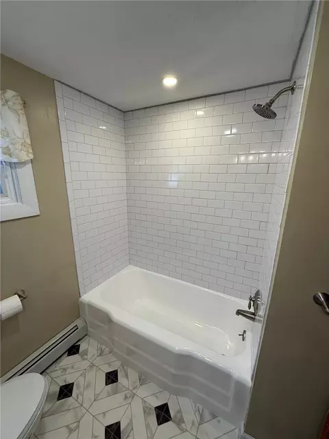 Bath - 366 Aylsworth Ave, Woonsocket, RI 02895 photo 2 of 4