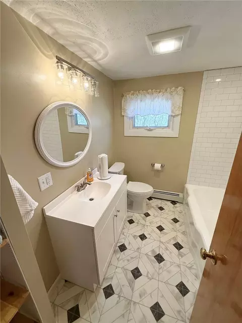 Bath - 366 Aylsworth Ave, Woonsocket, RI 02895 photo 1 of 4