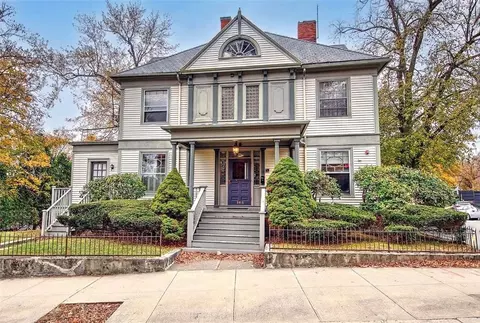 165 Waterman St, Providence, RI 02906