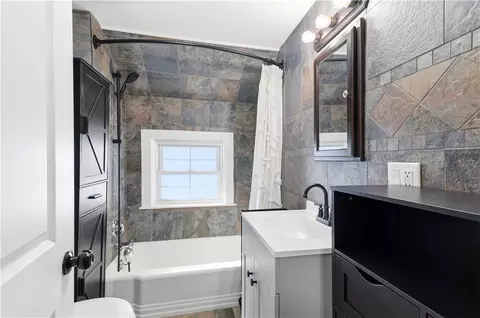 Bath - 708 3rd Ave, Woonsocket, RI 02895 photo 2 of 2