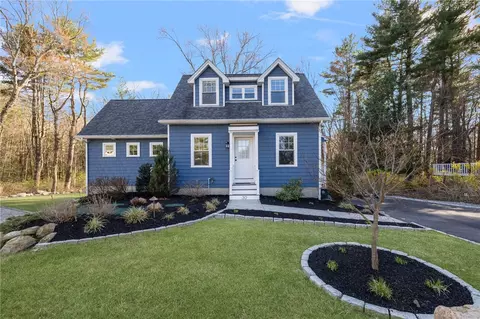 30 Tiffany Rd, Coventry, RI 02816