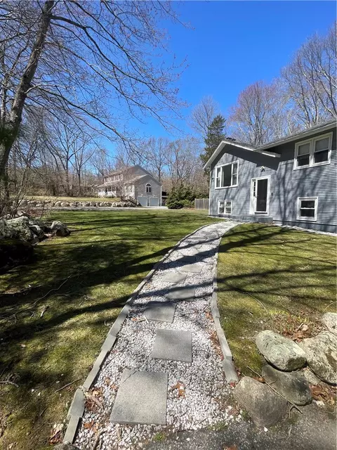 1007 Fish Hill Rd, Coventry, RI 02816