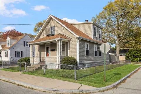 67 Ash St, Lincoln, RI 02865