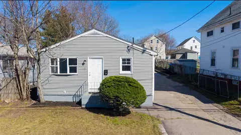 138 Glenbridge Ave, Providence, RI 02909