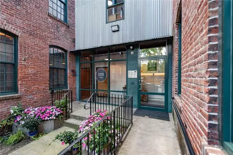 407 Pine St #303, Providence, RI 02903