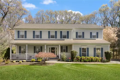 283 Castle Rocks Rd, Warwick, RI 02886