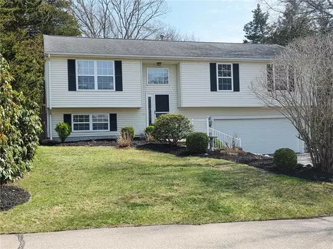 12 Butterfly Dr, Westerly, RI 02891