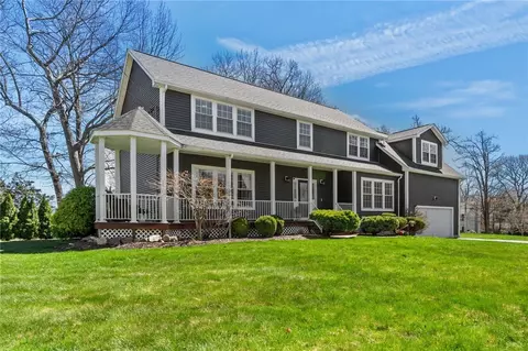 25 Red Hawk Dr, Cranston, RI 02921