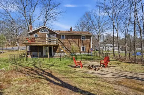 Exterior - 25 Daniel Dr, Coventry, RI 02816 photo 3 of 8