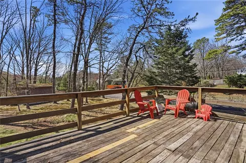 Exterior - 25 Daniel Dr, Coventry, RI 02816 photo 7 of 8