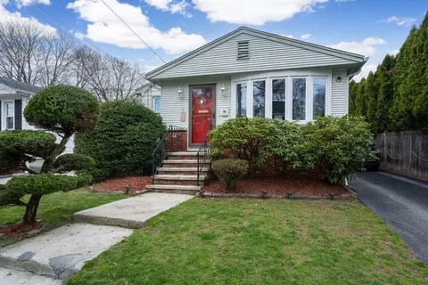 15 Homewood Ave, North Providence, RI 02911