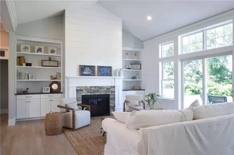 Living - 01 Whitehead Rd, Coventry, RI 02816 photo 1 of 2