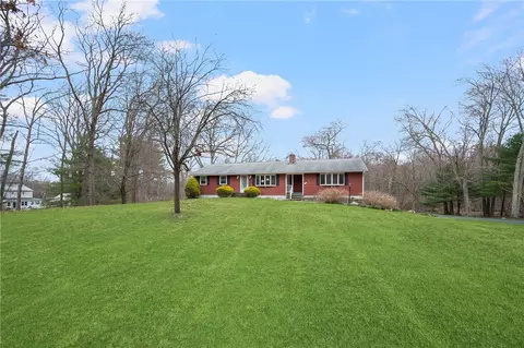 42 Ledge Rd, Coventry, RI 02816 photo 6