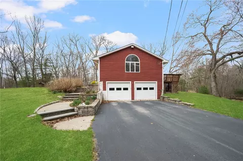 42 Ledge Rd, Coventry, RI 02816 photo 3