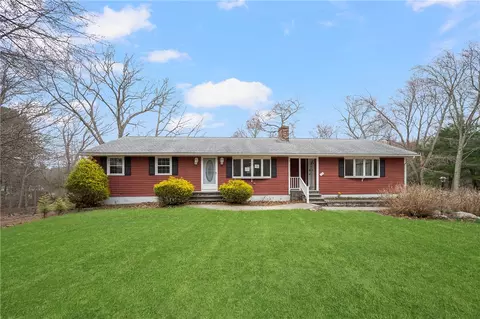 42 Ledge Rd, Coventry, RI 02816