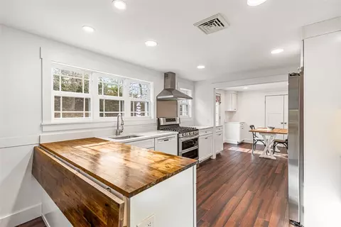 45 Bonnie Brook Dr, Cumberland, RI 02864