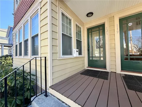 119 Fifth St #1, Providence, RI 02906