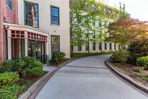 15 Higgins St #201, Smithfield, RI 02917