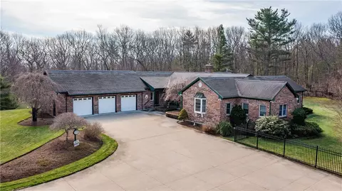 208 Tourtellot Hill Rd, Glocester, RI 02814
